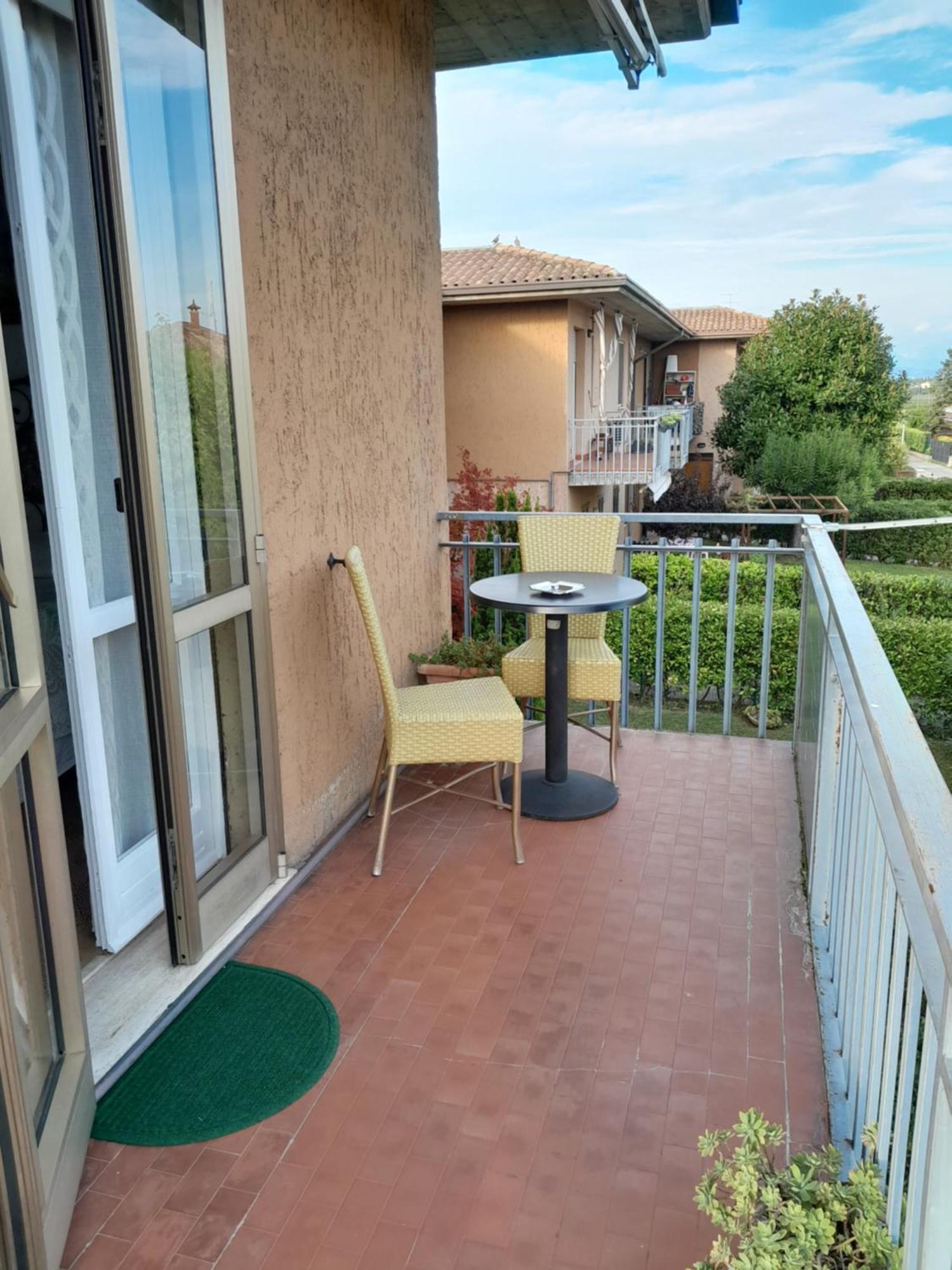 Casa Dell' Ulivo Apartment Desenzano del Garda Exterior photo